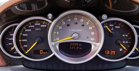 Porsche Carrera GT - Speedometer og ekstra lang oversktift